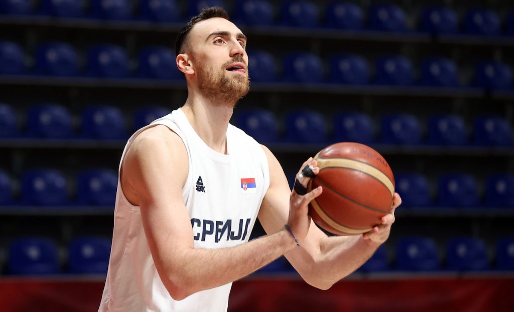 NA MESTU USPEHA Milutinov oblači crveno-belo i juri titulu prvaka Evrope! Evo za koliko novca prelazi u novi klub