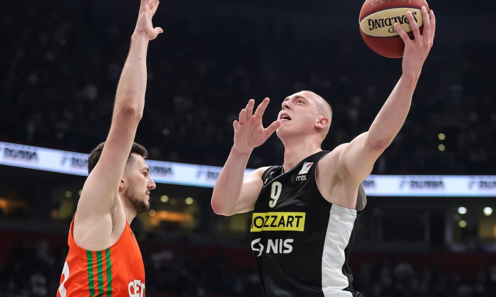 POLUVREME U ARENI Partizan briljantno počeo i završio prvih 20 minuta… Crno-beli na plus 11
