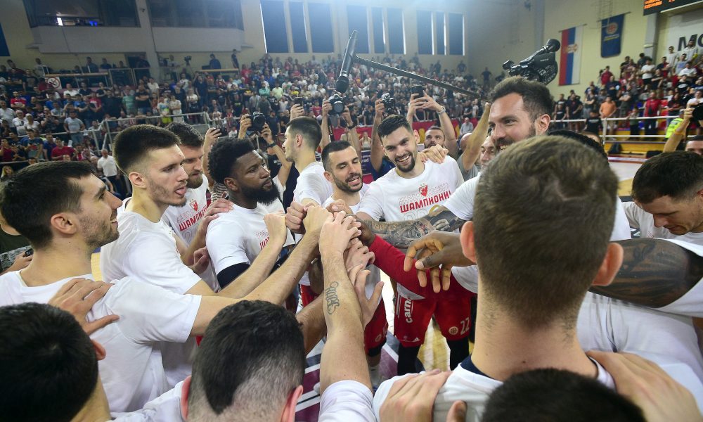 SAZNAJEMO Zvezda se rešava centra, a krilo šalje na pozajmicu u Železnik!
