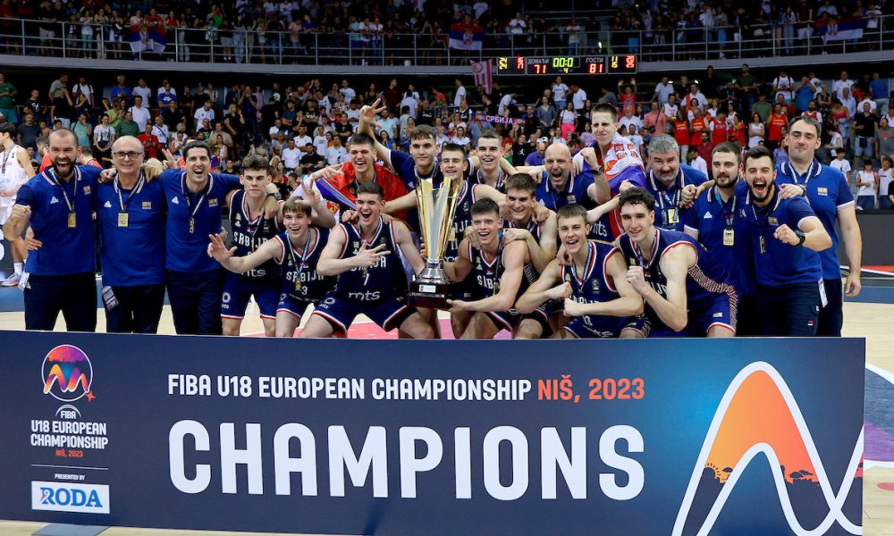Tako se slavi! Ludilo u svlačionici „orlića“ posle osvojenog zlata! (VIDEO)