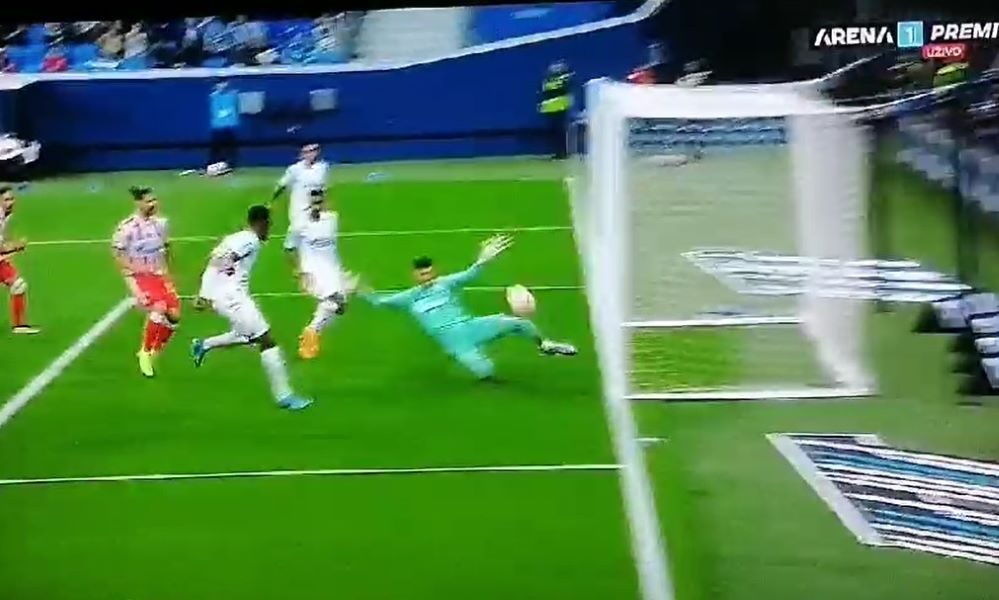 ZVEZDIN PANTER Borjan dobio dostojnog nalsednika, čudesna odbrana Glazera u Rusiji (VIDEO)
