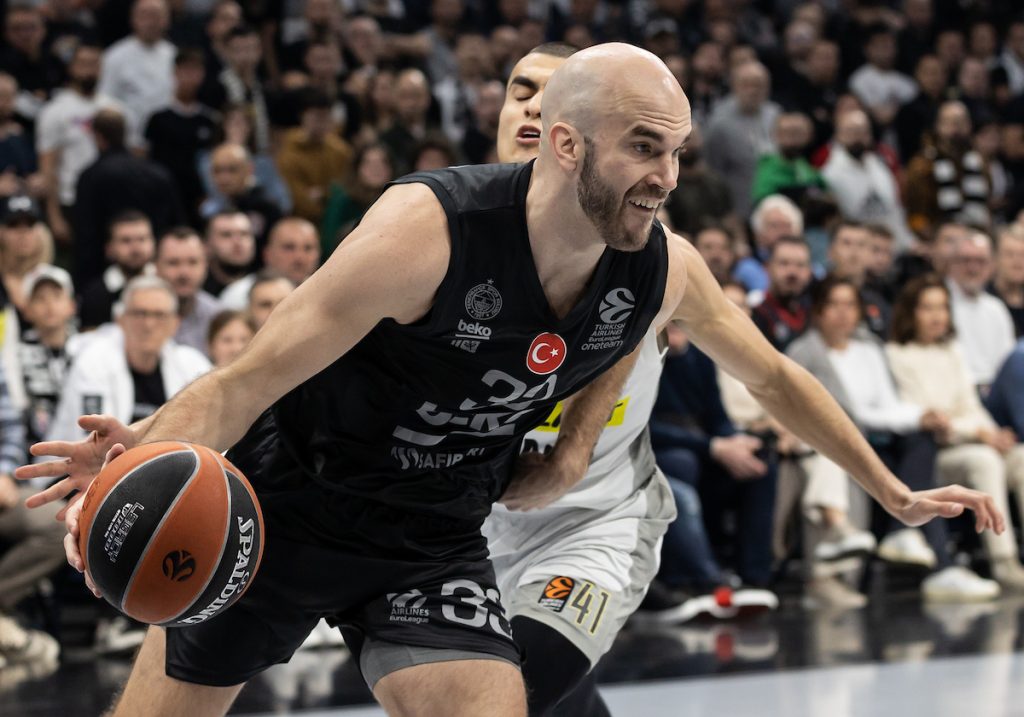 DRUGI PIŠU: Da li je ovo razlog zbog kog Partizan još uvek nije potpisao Kalatesa? Ako jeste…