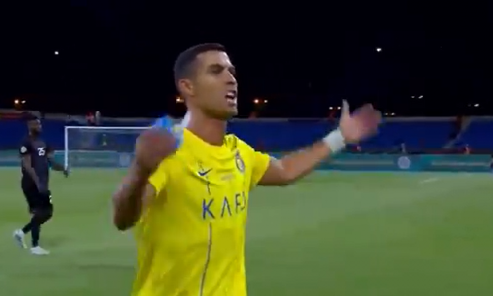 NOVI SKANDAL RONALDA Verbalno napao kamermana, pa ga polio vodom (VIDEO)
