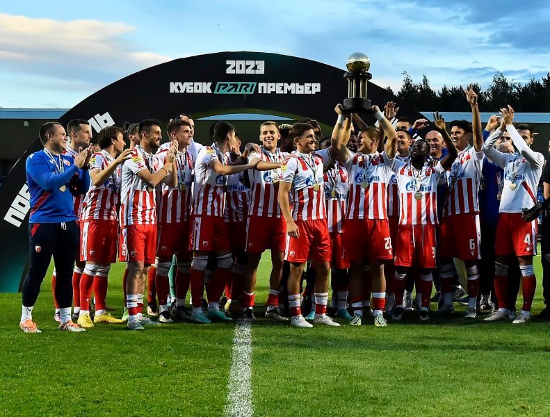 POVRATAK IZ RUSIJE Bahar nagradio Zvezdine fudbalere, prvi golman opet među stativama