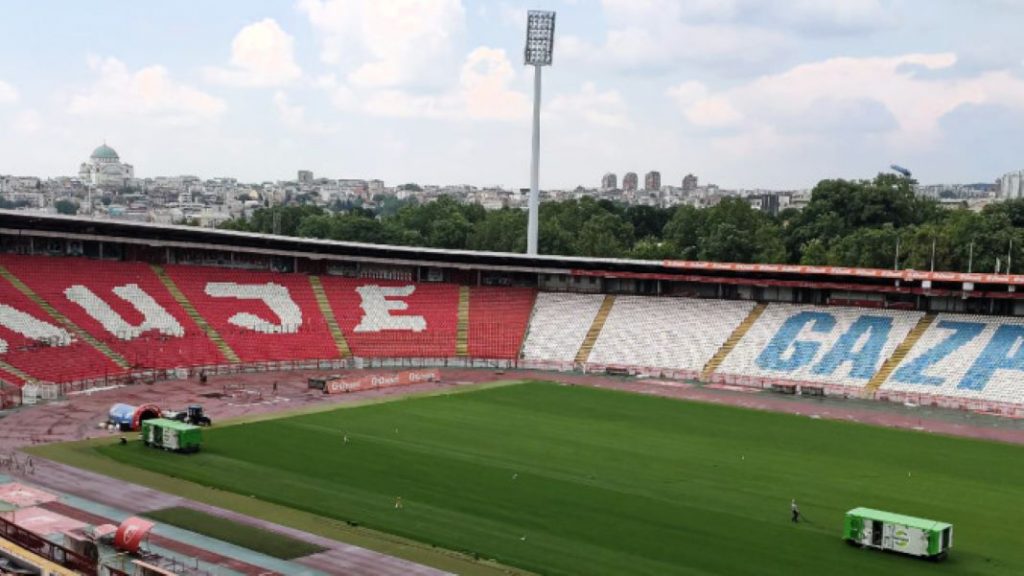 GLANCANJE Pomoćni teren je skockan, glavni izgleda kao Vembli (FOTO + VIDEO)