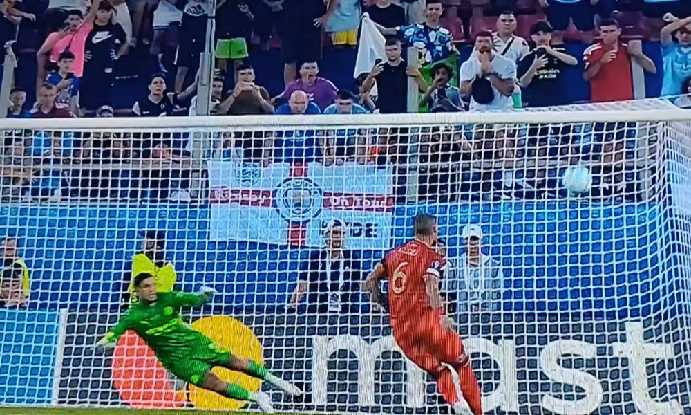 SUPERKUP EVROPE Gudelj tragičar Sevilje, pogodio prečku u petoj seriji penala! Trofej ide u Mančester (VIDEO)