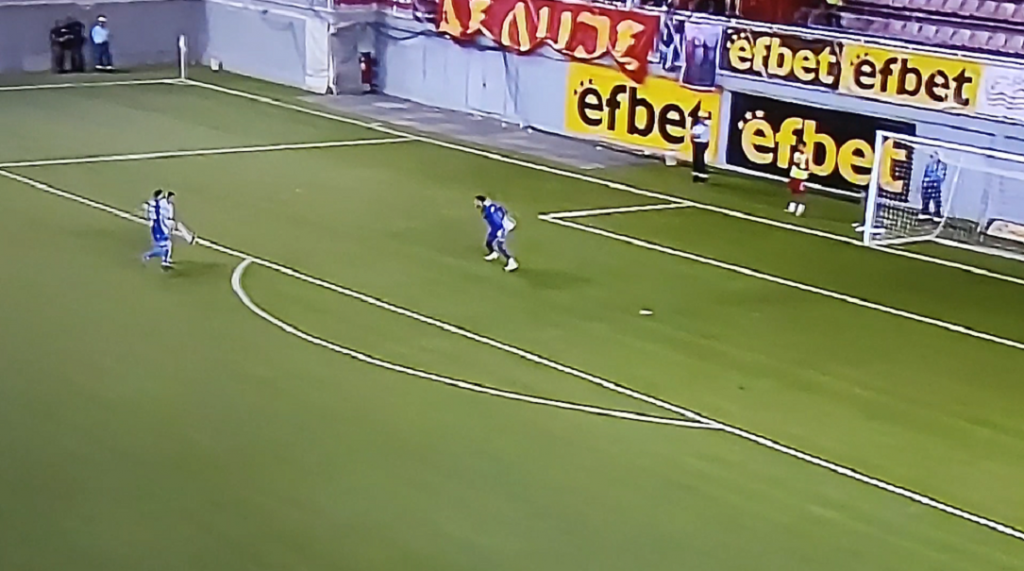 E SAD I MALO MAGIJE Strašan lob Teodorovića posle amaterske greške Dragovića, Glazer skamenjen, Voždovac vodi 3:0 (VIDEO)