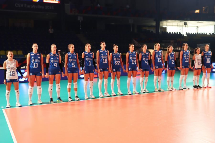 LAKŠI TRENING SVETSKIH ŠAMPIONKI Srpske odbojkašice ubedljivom pobedom počele EP