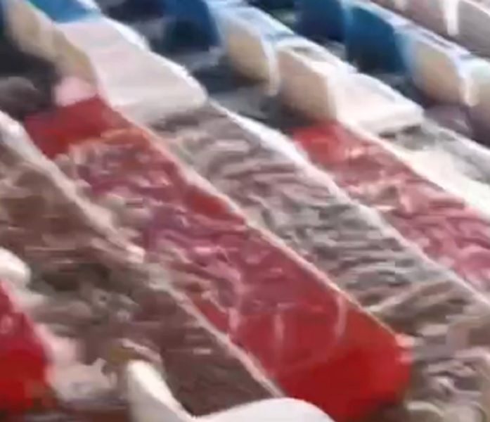 POTOP NA MARAKANI Pred početak utakmice niz tribinu se slivala reka… Doslovno! (VIDEO)