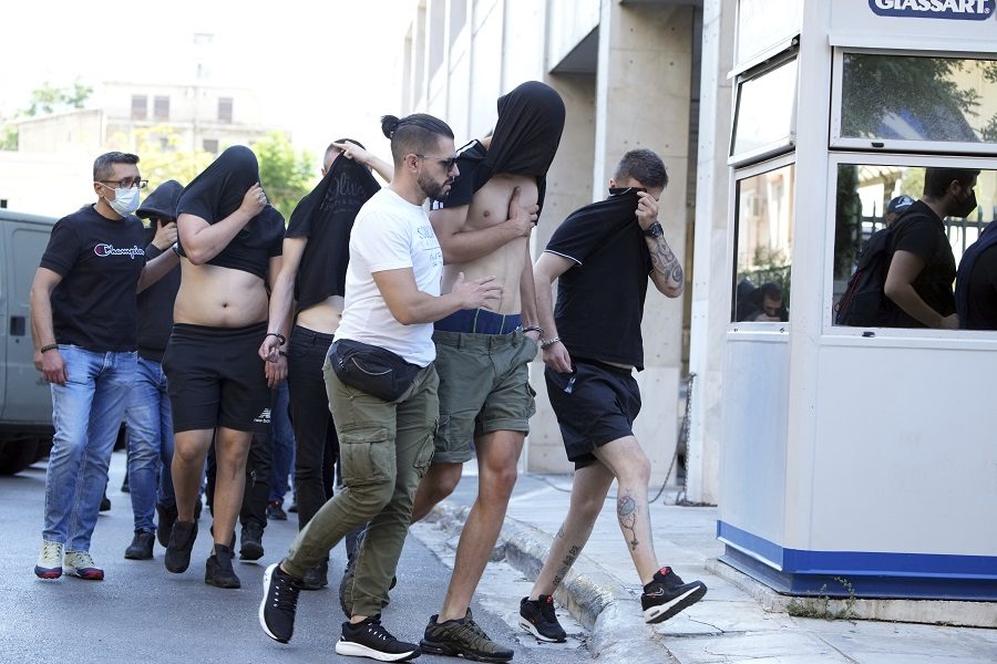 Oglasili se roditelju uhapšenih hrvatskih navijača: Naša deca neće imati pravično suđenje, niti sigurnost u Grčkoj