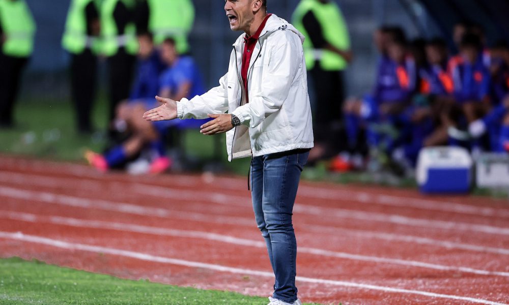 PROFESIONALAC Bahar sa prvim saradnikom gledao sedmicu omladinaca protiv Brodarca, Izraelac je doneo i važnu odluku oko jednog igrača (FOTO)