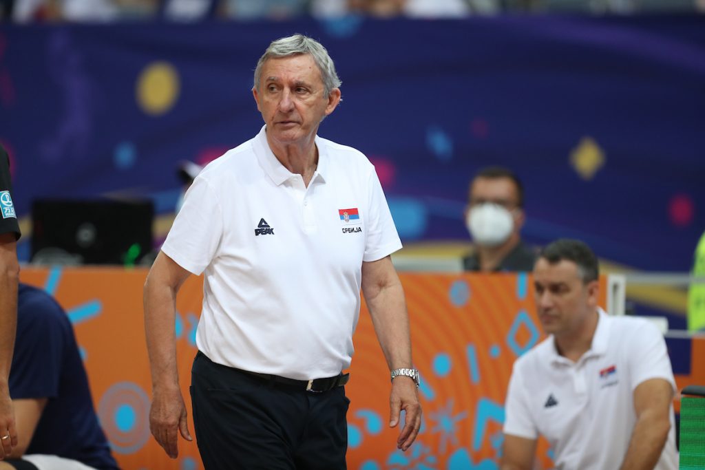 PEŠIĆ ZADOVOLJAN Imali smo uspone i padove, ali bili smo sjajni u odbrani u tranziciji (VIDEO)