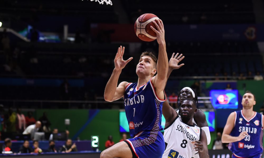 ŠUTERSKA RAPSODIJA Srbija „sipala“ trojke i ostala neporažena! Sa „stotkom“ u drugu fazu Mundobasketa (VIDEO)