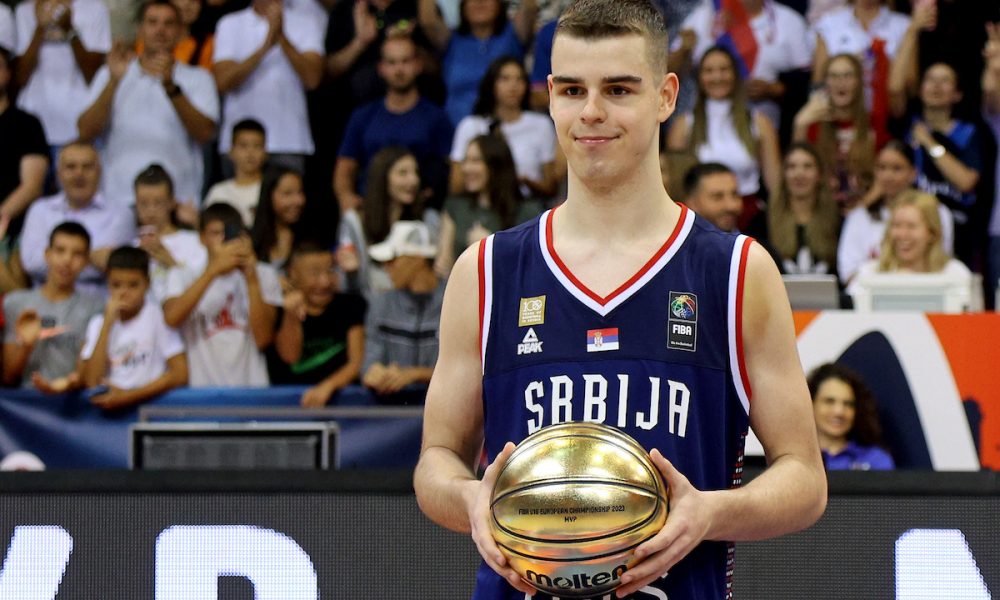 IZ ZVEZDE U MEGU Najveći biser srpske košarke će da igra ABA ligu!