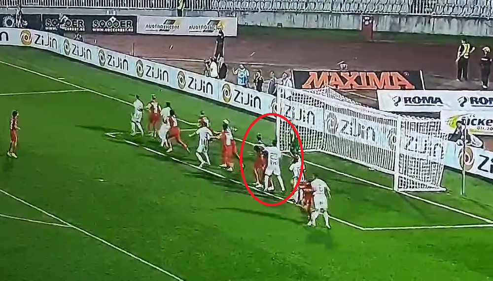 NERVOZAN! Nikolić zbog koškanja i udaranja protivničkih igrača za sedam minuta dobio dva žuta kartona – crveni (VIDEO)
