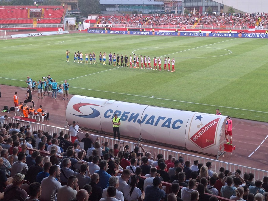 FUDBALSKI PRAZNIK U NOVOM SADU „Karađorđe“ veruje da Vojvodina može do prolaska dalje! I APOEL ima svoju podršku u „srpskoj atini“ (FOTO+VIDEO)