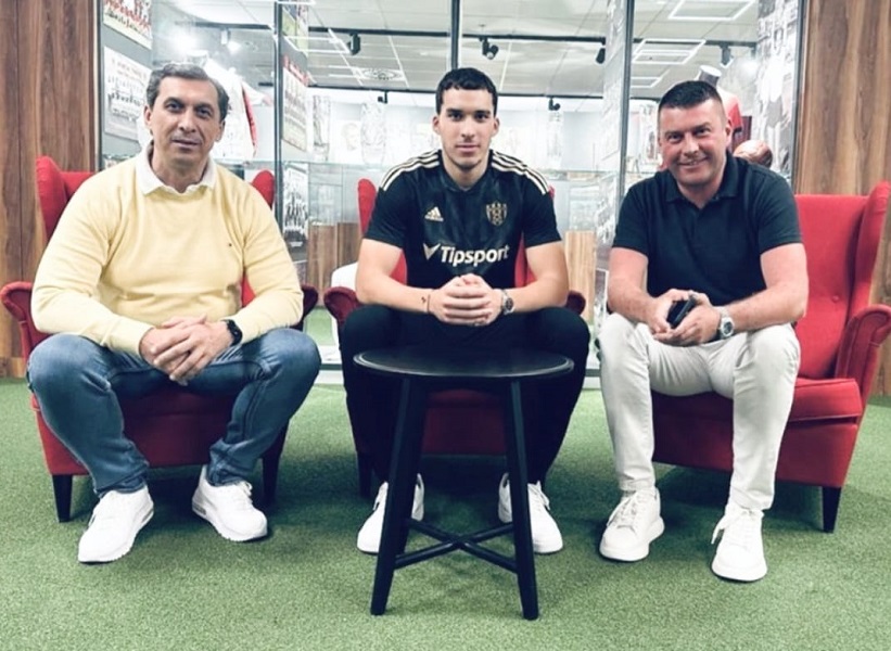 IGRAĆE LIGU KONFERENCIJE Mladi defanzivac Zvezde otišao u Slovačku (FOTO)