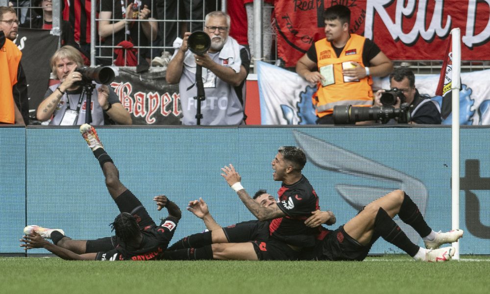 BUNDESLIGA „Petarde“ Bajera i Štutgarta, dva gola Asana (VIDEO)