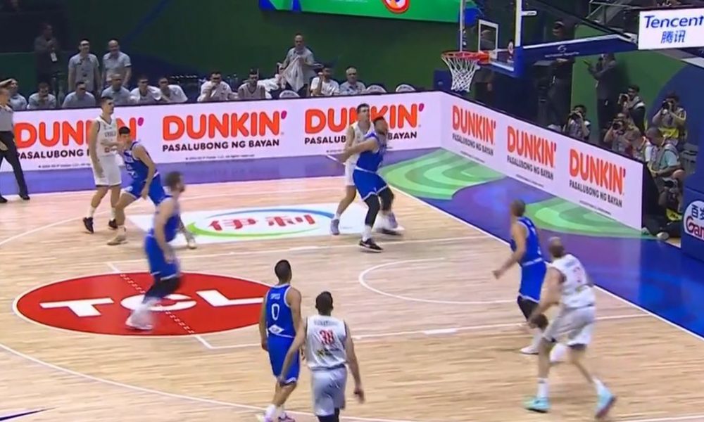BRAVO Avramović pogodio trojku „sa parkinga“! Preokret Srbije! (VIDEO)