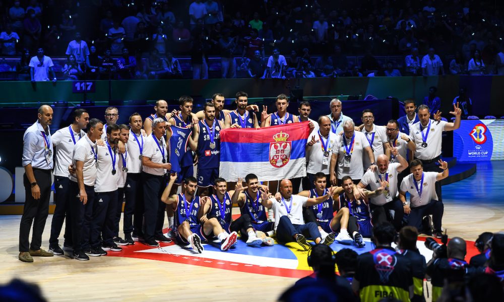 Srebrnim košarkašima iz Manile uručeni diplomatski pasoši