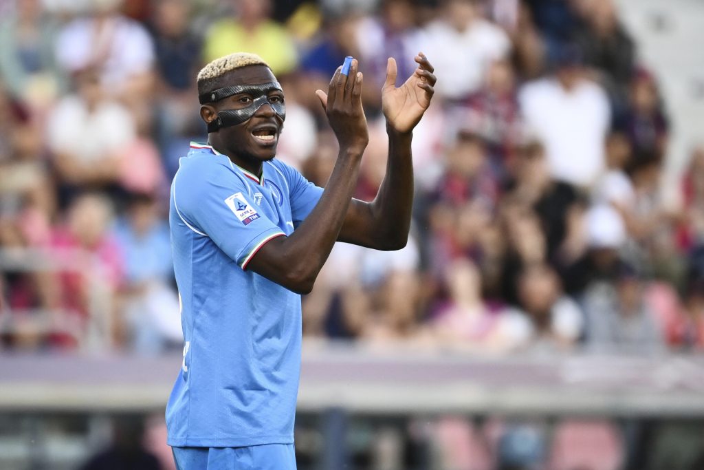 SKANDAL Napoli ismevao Osimeha, pa obrisao sporni snimak… Agent igrača najavio tužbu (VIDEO)