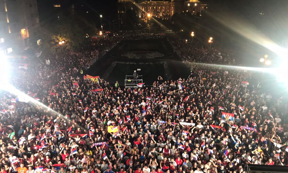 „ŽIVELA SRBIJA!“ Navijači pozdravili svoje heroje! Oni su ovo zaslužili – ništa manje, ništa više! (FOTO/VIDEO)