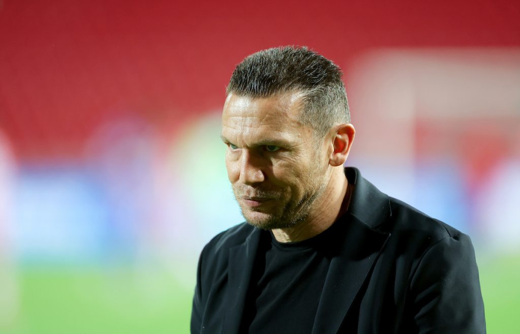 SAZNAJEMO Veliki problem za Bahara! Zvezda se igrala sa decom, pa ostala bez važnog šrafa