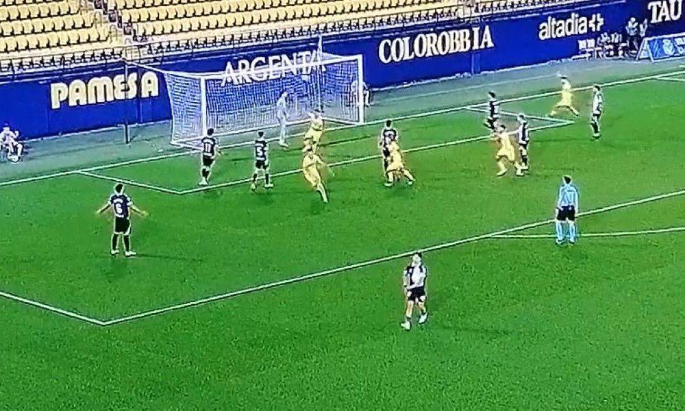 PONOVO POGODIO Bivši defanzivac Zvezde matirao odbranu Espanjola (VIDEO)