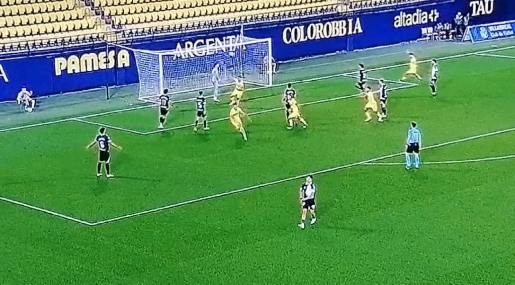 PONOVO POGODIO Bivši defanzivac Zvezde matirao odbranu Espanjola (VIDEO)