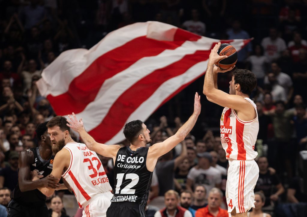 ŠTA JE TEODOSIĆ DONEO ZVEZDI? Njegov pas je čaroban, ali šut je problem! Trojke za glavobolju