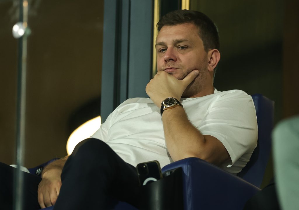 VAZURA: Nije moralno da navijači vređaju Vučića! Pomaže nam već deceniju, tako je i ove godine!