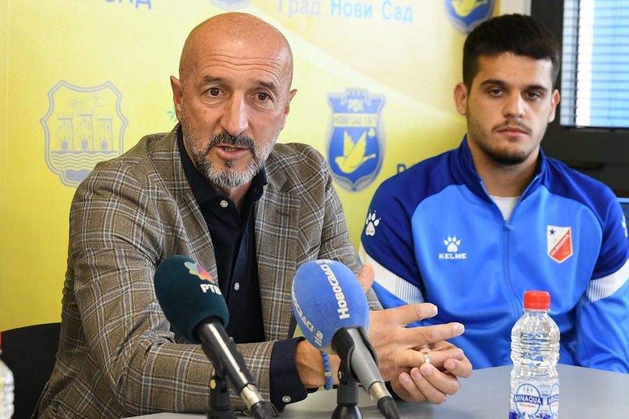GRADSKI DERBI U NOVOM SADU Popović: Želim da moji fudbaleri budu u rangu renomena kluba! Zukić: Najteže su utakmice unapred dobijene