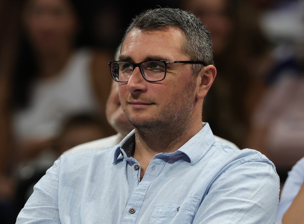 MILE ILIĆ ZA MAXBET SPORT Ovo je poražavajuće… Tri nova centra Zvezde igrala ukupno 20 minuta! Trener najbolje zna o čemu se radi