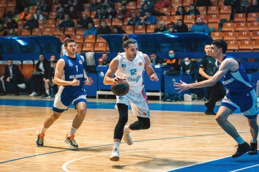 SVETINO ŠUTERSKO VEČE, BROJAO DO 43 U MEDVEĐI Stamenković postigao više od polovine poena svoje ekipe
