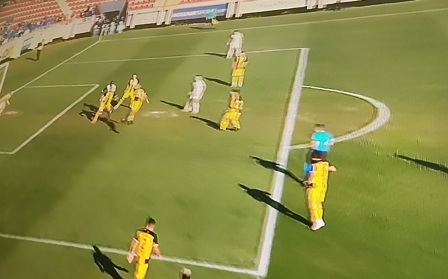 PRVI POGODAK POD BAGDALOM Dao ga je Trajal, ali u svoju mrežu! Zvezda vodi s 1:0 (VIDEO)