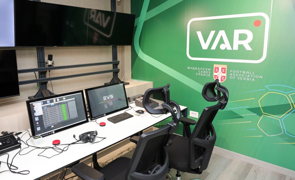 DAJTE OVO I U SRBIJI Bundesliga uvodi VAR aplikaciju za navijače na stadionima
