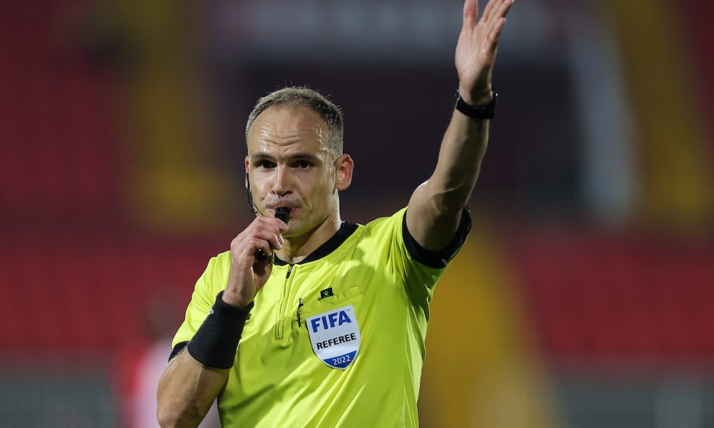 ZASLUŽIO POVERENJE UEFA Srpski arbitar večeras debituje u grupnoj fazi Lige konferencija