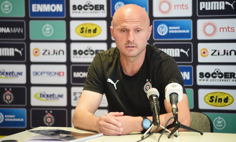 „OVO JE NAJVAŽNIJA UTAKMICA“ Duljaj otkrio zbog čega De Medina još nije debitovao za Partizan, pa uputio poziv „grobarima“!
