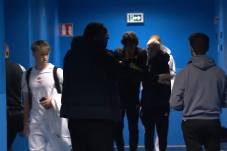 SKANDAL U FRANCUSKOJ Trenera Liona gađali kamenjem, završio na nosilima, utakmica odložena (VIDEO)