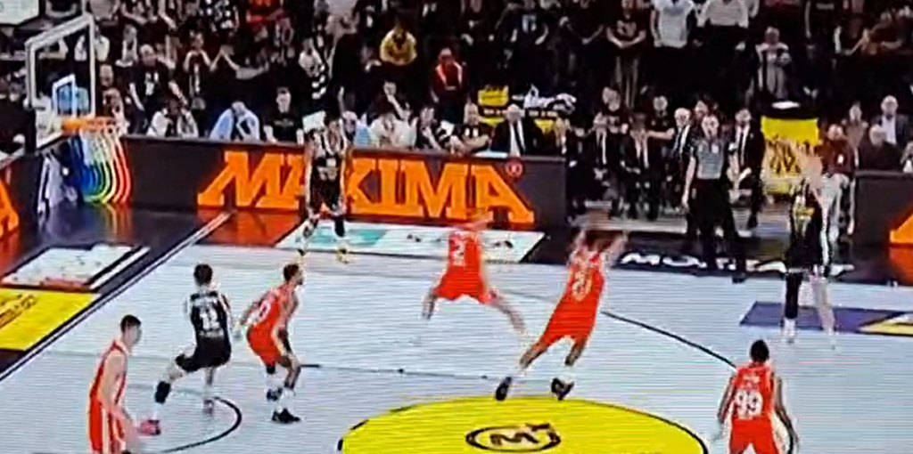 EKSPLOZIJA U ARENI Trojka Partizanovog centra za prvo vođstvo crno-belih (VIDEO)