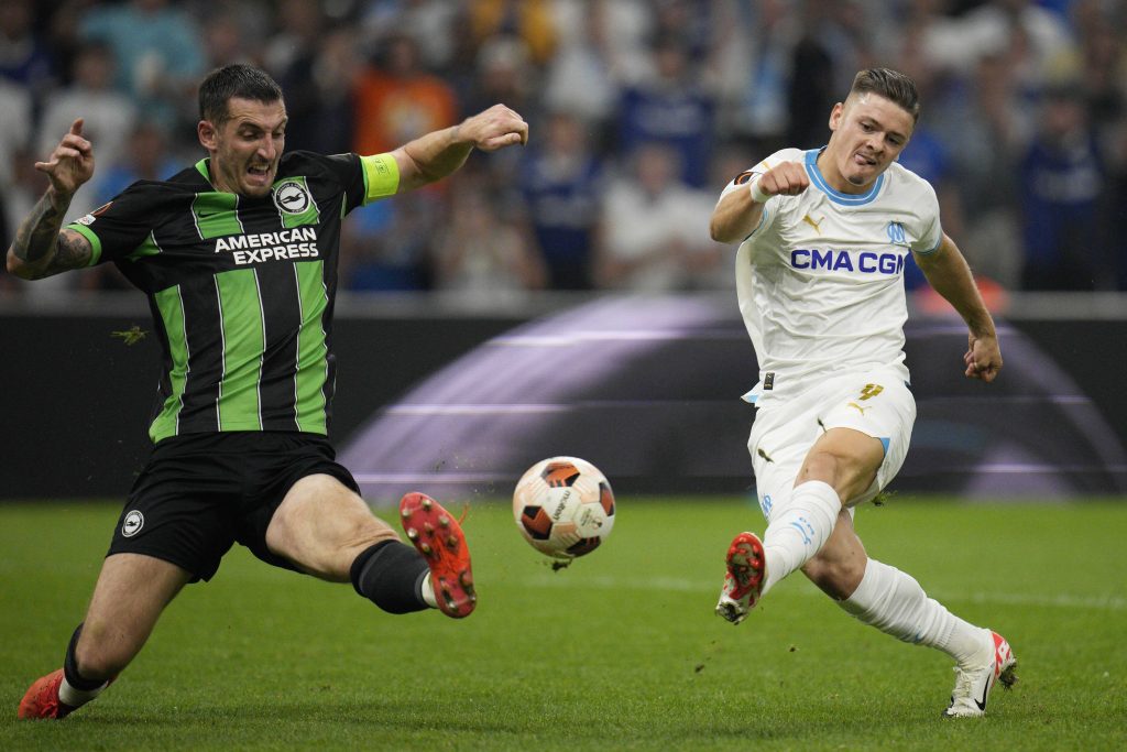 REVIJA ODLIČNOG FUDBALA Srbin samo zaplašio Betis, AEK odoleo uzdrmanom gigantu, Brajton se vratio iz minusa, velika pobeda Uroševića