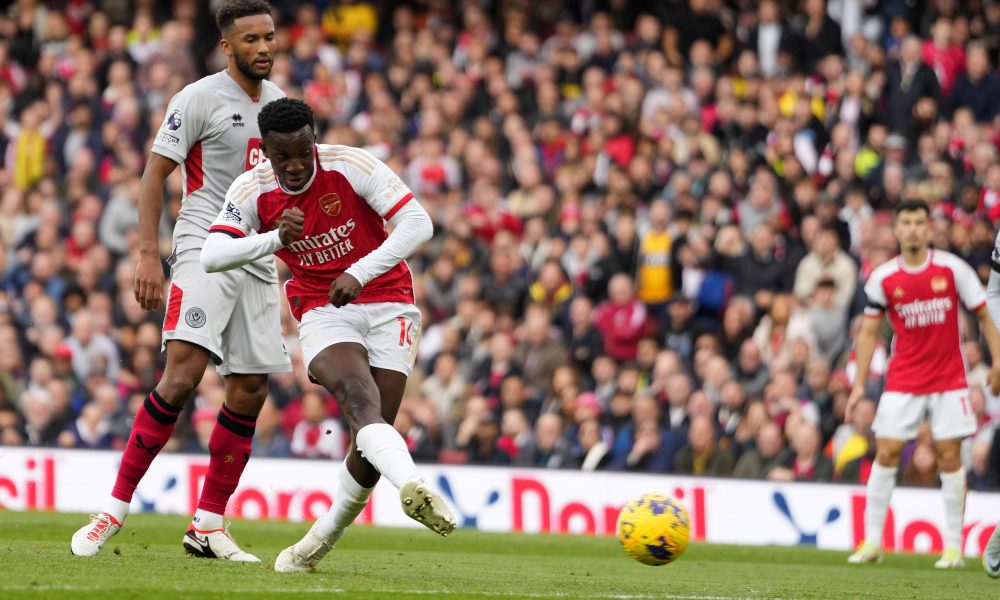 PREMIJER LIGA Arsenal isekao „oštrice“, Bornmut najzad pobedio