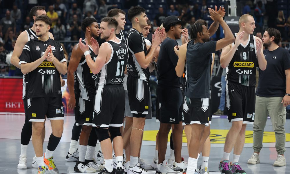 Partizan u Tel Avivu bez jednog igrača! Bio među boljima protiv Mornara, ali ga nema u avionu (VIDEO)
