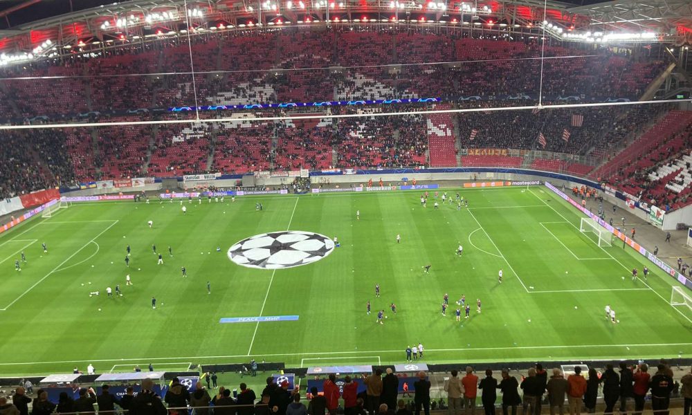 PRELEP GEST U LAJPCIGU Sa razglasa se orila himna Crvene zvezde (FOTO+VIDEO)