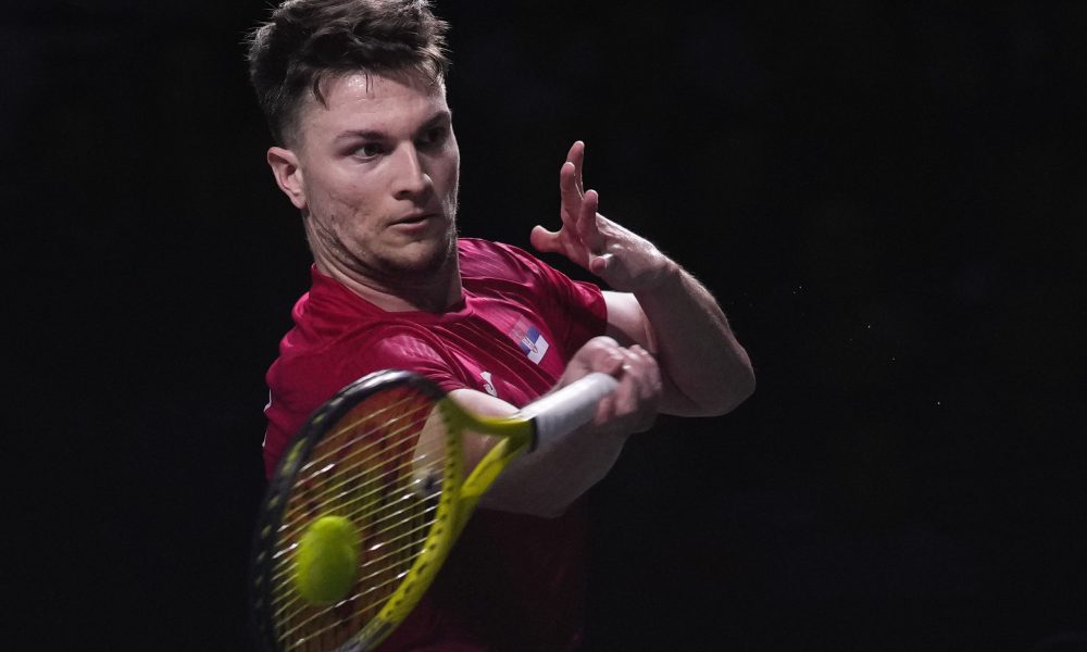 ATP AKAPULKO Kecmanović bez polufinala, u četvrtfinalu osvojio samo četiri gema