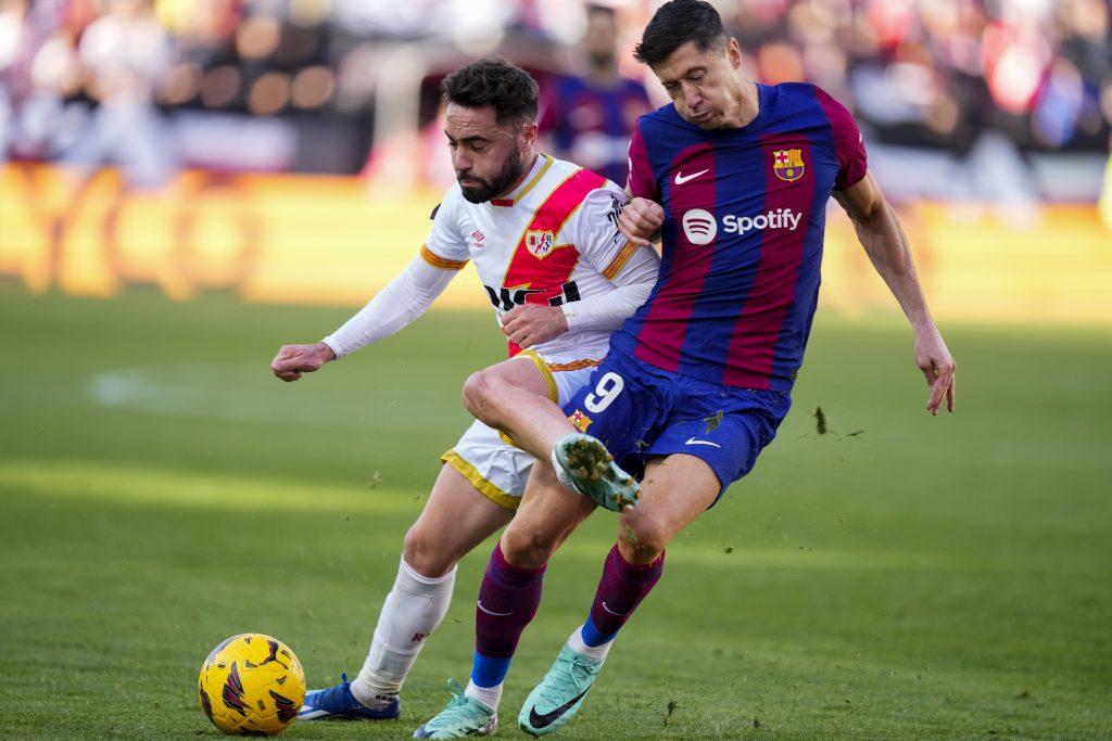LA LIGA Barselona imala mnogo sreće što je izvukla bod! Neverovatan autogol Rajo Valjekana u završnici (VIDEO)
