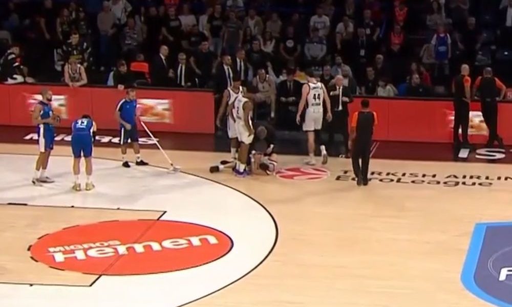PARTIZAN BAŠ NEMA SREĆE Još jedan važan igrač doživeo povredu! Nije mogao da ustane i da se vrati u igru… (VIDEO)