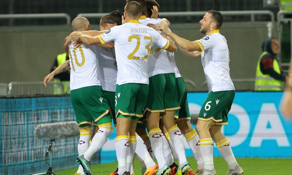BUGARI U PANICI OD BESNIH NAVIJAČA Beže iz Sofije u Plovidiv i zatvaraju kapije stadiona protiv Mađarske!
