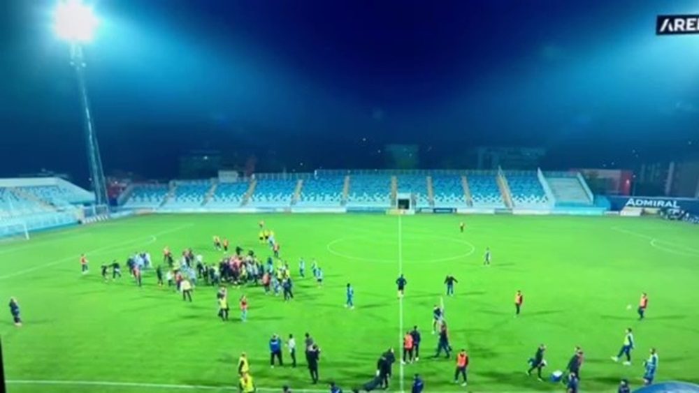 NE MOŽE BEZ INCIDENATA Gužva posle meča u Novom Pazaru – Stevanović izgubio živce (VIDEO)