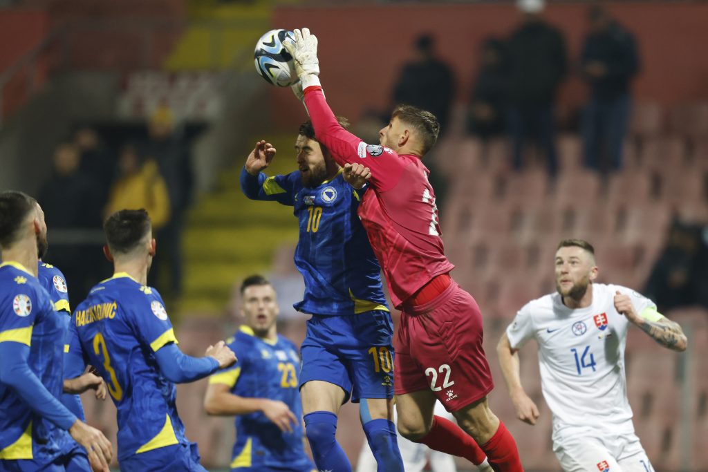 PAROVI PLEJ-OFA Zvezde Arsenala i Čelsija stižu u Bosnu i Hercegovinu, Levandovskom „visi“ EP